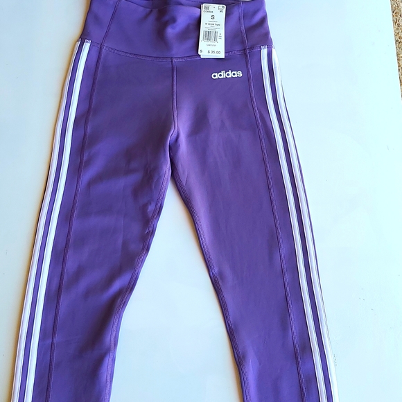 Adidas Capris/ Size Small/ NWT - Picture 1 of 5